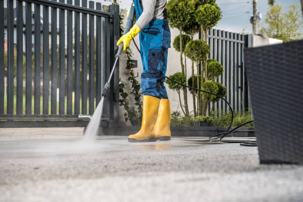 Best Pool Deck Cleaning  in Newport, RI